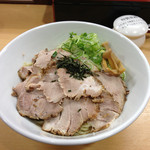 油そば専門 兎  - 油そば＋肉増し