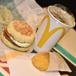 マクドナルド - 料理写真:月見マフィンセット(690円→モバイルクーポンで640円)