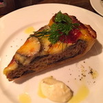 Bistro 酒場 ルポ - 茄子と挽肉のキッシュ￥５００