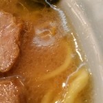 ラーメン 清水家 - 品のある、おとなしくまとまったスープ。