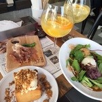 カフェ ザ ブーケ - オシャレです！  もう！オシャレ過ぎて慣れません！