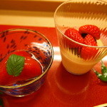 京料理かねき - 水菓子　トマトの蜜煮　苺と豆乳のムース・小豆餡