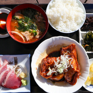 鶴亀食堂 - 料理写真: