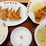 大阪王将 - 料理写真:餃子定食シングル(¥960)