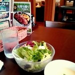 ステーキハウス松木 - セットのサラダとスープ