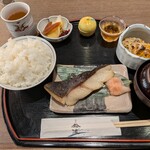 鈴波 エスカ店