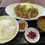 大衆食堂 半田屋 - 料理写真:山賊チキン定食