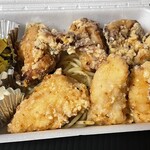 鶏笑 - 料理写真:からあげ弁当(モモ+ムネ)6個800円