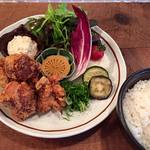 wine no Ruisuke - からあげランチ（８００円）