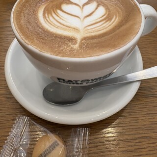 フラットホワイト コーヒー ファクトリー_0