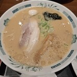 日高屋 - 料理写真:濃厚豚骨醤油ラーメン