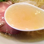Japanese Soba Noodles 蔦 - スッキリ透明なスープ