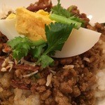kitchen 熱風アジア - ○アジアンドライカレー様　生姜とココナッツサンボル？的な物がマジェマジェされており鷹の爪もいい感じに入っておりまぁまぁホット！