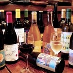 Tisanti Syou And Kositu Daining Guragara - ワインは県産の物のみ、スタンダードのものから入手困難の自然派ワインまで、５０種類以上ご用意しました。