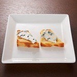 Tanterizashouta - 洋梨のパウンドケーキとゴルゴンゾーラ