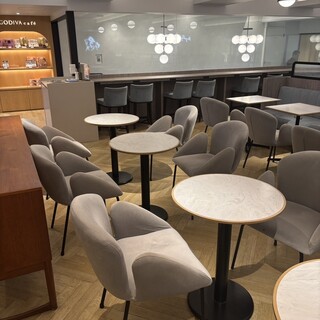 GODIVA cafe_2