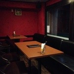 和イン家 - テーブル席