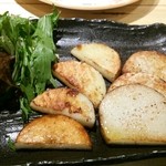 Burassuri Rei Fa-Mu - 北海道産 ﾈﾊﾞ甘長芋のｿﾃｰ 竹炭入り黒塩添え