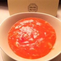 南国酒家 原宿本店 - 蟹の玉子のスープ。