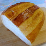 Le Pain de doux - 食卓パン：210円