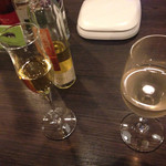 湘南ファーム - ブランデーと酒井ワイナリーの白