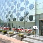 Rose Bakery - 通りから見た感じ。