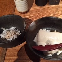 魚匠 銀平 道頓堀店 - おぼろ豆腐と小鉢