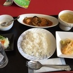 サイルン - 木曜日ランチ　ココナッツ風味のチキンカレーランチ　