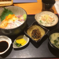大漁市場 なるみ乃 薬院店 - 
