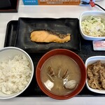 吉野家 - 料理写真:焼魚牛小鉢定食+お味噌汁をあさり汁に変更