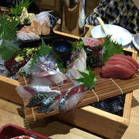 磯ぎよし 天神店 - くじら、さば、あじ、まぐろ、炙り赤むつ、まだい‥
                  
                  あと二つくらい聞いたことない魚‥