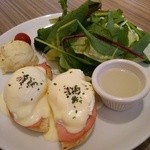 高倉町珈琲 - Egg Benedictus!