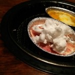 牛角 - すき焼きカルビ、出汁を掛ける前