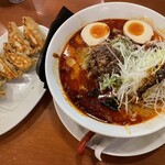 幸楽苑 - 料理写真:⚫️麻辣担々麺 餃子セット ¥1,060
⚫️味玉 ¥130
