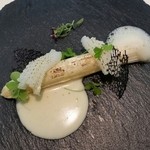 ホワイトアスパラとアオリイカのグリル