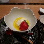 美山荘 - 【苺とマスカルポーネアイスに夏みかんソース】◎2015/5