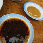 ミスター・ギョーザ - 従来の酢醤油と味噌ダレ