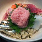 まました - 特撰海鮮丼(お漬物・小鉢・お味噌汁・お豆腐・サラダ付)　1,000円！