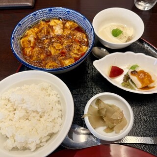 口コミ一覧 : 神楽坂芝蘭 （カグラザカチィラン） - 飯田橋/四川料理