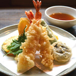 処屯 - 天ぷら8点盛り