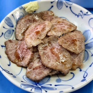 肉のまえかわ_0