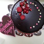 シェ・コーベ - １周年サプライズケーキ！！