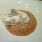 カンテサンス - アーモンドのスフレ＆バナナの角切り