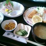 魚京 - 魚京　日替わり735円さらにコーヒー付　すごい。