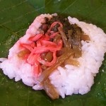 茶処 あ・そこ - 小鉢の朴葉寿司(201506)