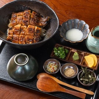 炭焼鰻 寝床_2