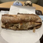 スターバックス・コーヒー - 料理写真:3種のきのこ&ローストチキンスターバックス バゲットサンド。