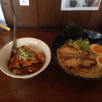 豚のらーめん 弐番手 - ランチセット