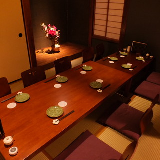 The Japanese private room on the second floor is perfect for entertaining [Reservations accepted for groups of 4 or more]