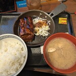吉野家 - 料理写真:厚切り豚角煮定食